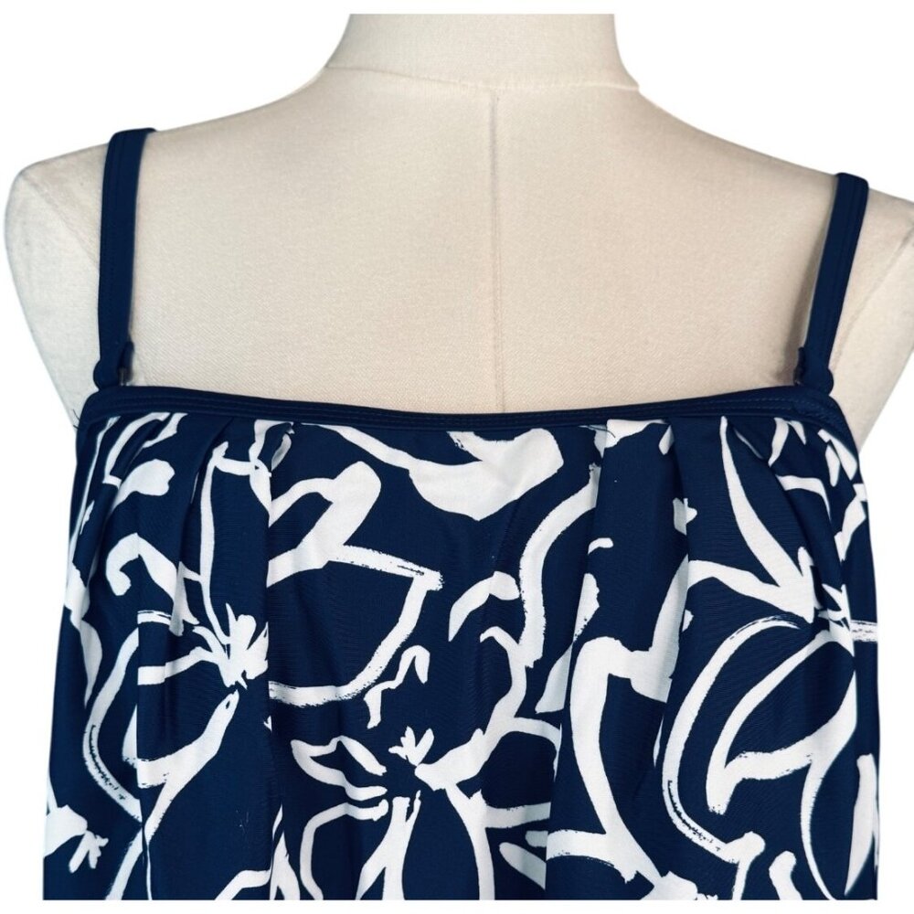 2/$30 NWT Island Escape Size 8 Waist Minimizer Navy & White Floral Tankini Top - Picture 3 of 15